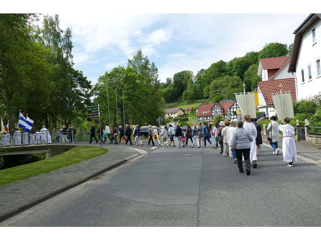 Bittprozession an Christi Himmelfahrt (Foto: Karl-Franz Thiede)